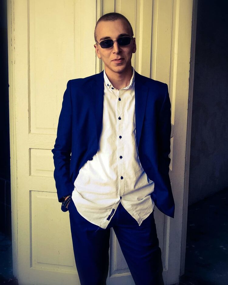 ���� 18696699 ������� Gregor, 28 ���, ���� ���������� � �������