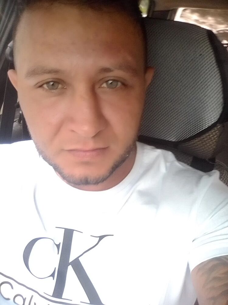  52549149  , 35 ,    -