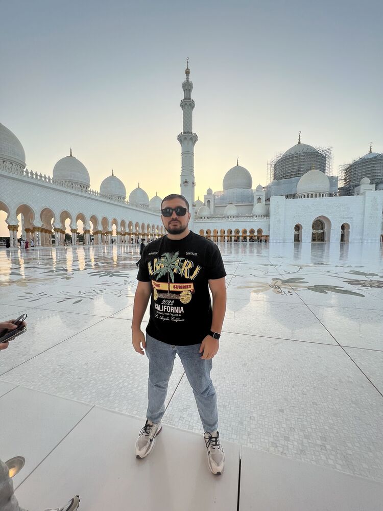  ,   Arif, 33 ,   ,   