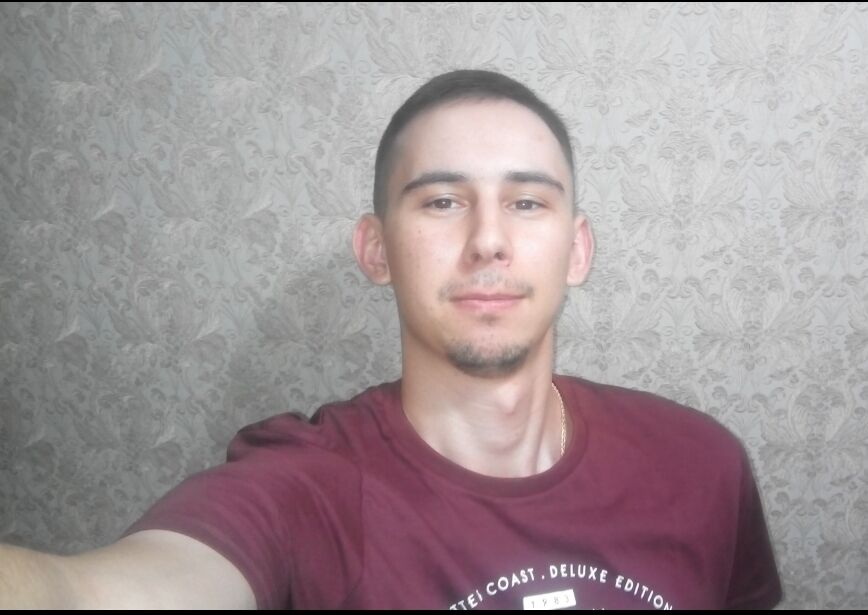  36374479  ARTUR, 31 ,    