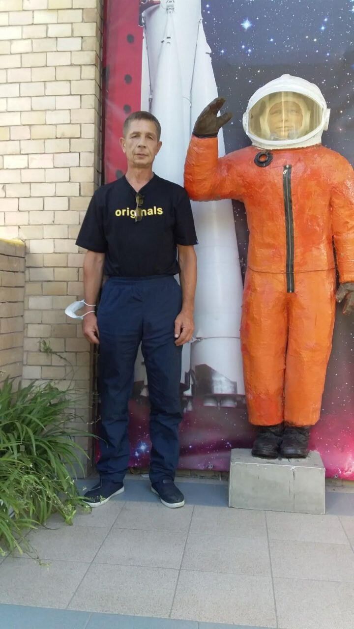  50827449  , 52 ,    