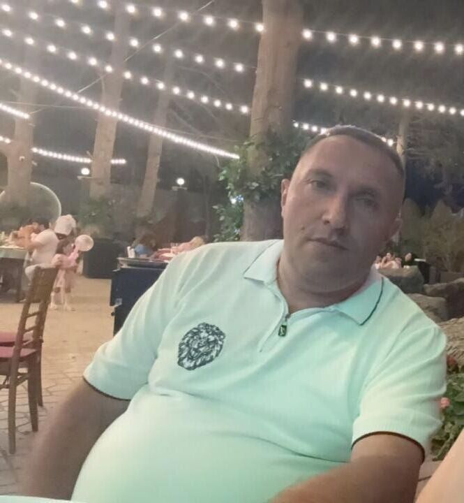  47796929  Vusal, 46 ,    