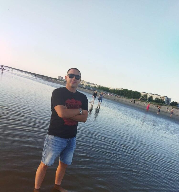  39003569  , 33 ,    