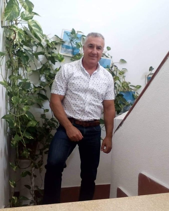  43672819  EugeneFoster, 61 ,    Kumasi