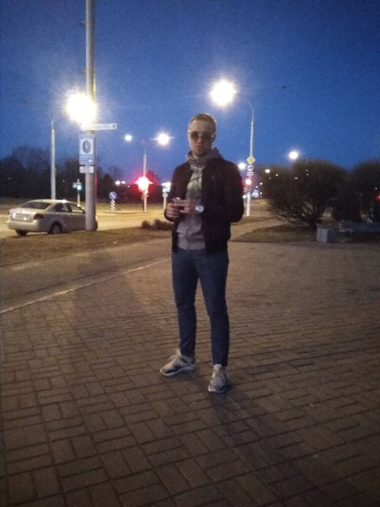  21111489  , 25 ,    