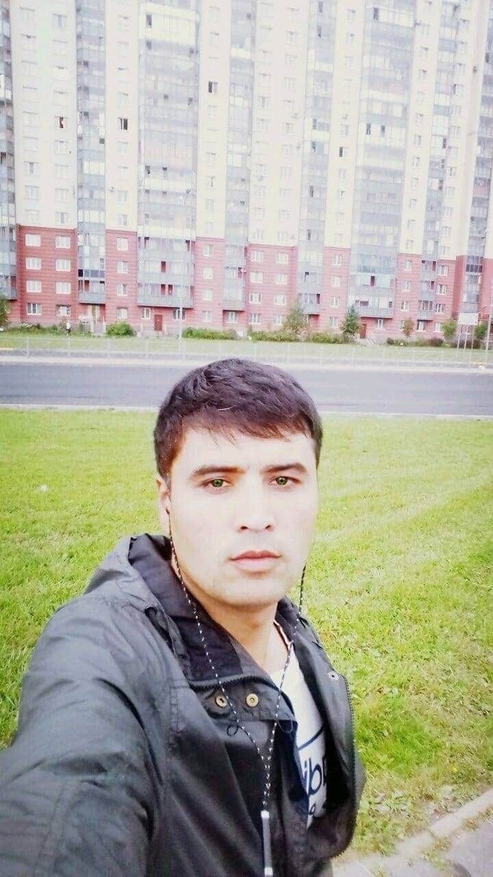  24749819  Alone, 34 ,    