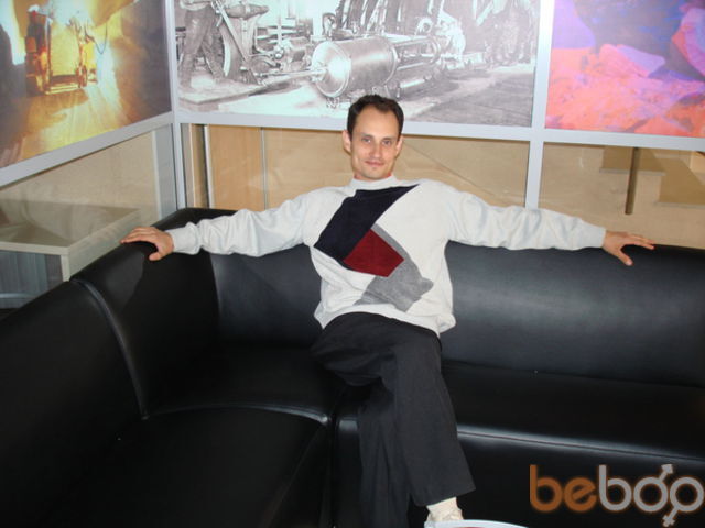  ,   Leon, 45 ,   