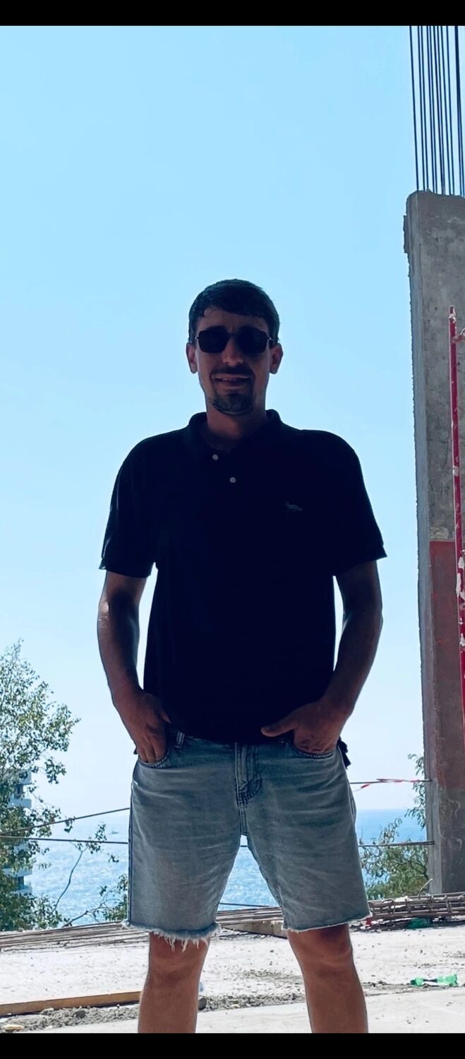 ,   Hipish, 34 ,   ,   