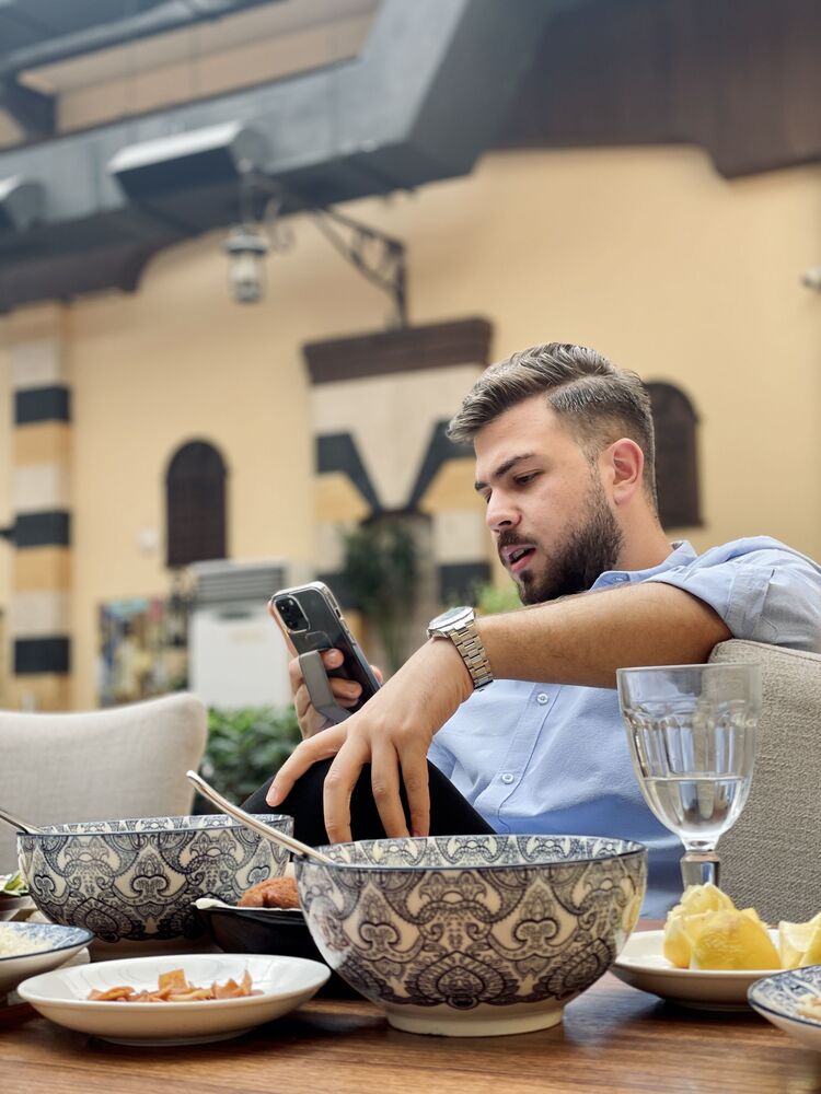  ,   Sam, 26 ,   ,   