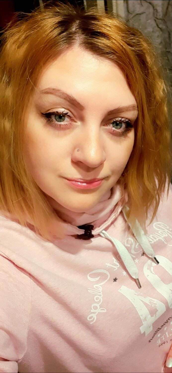  49262929  Tanya, 41 ,    