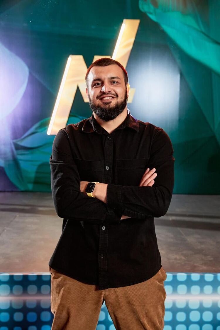  44031519  , 30 ,    -