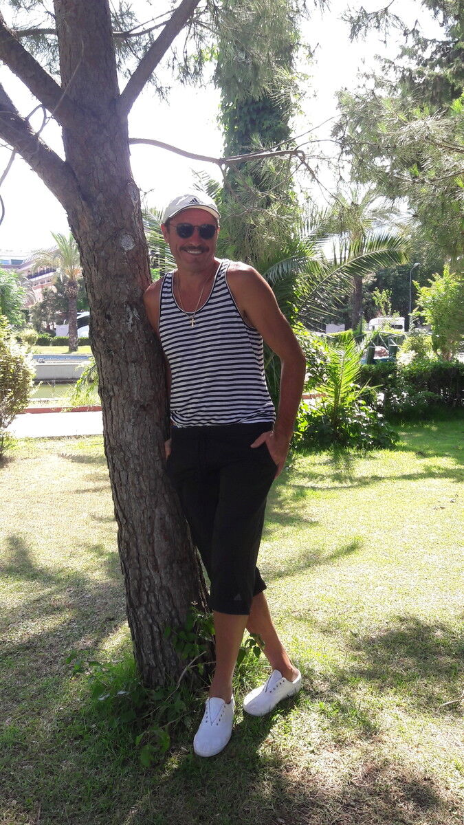  ,   Viktor, 59 ,     , c 