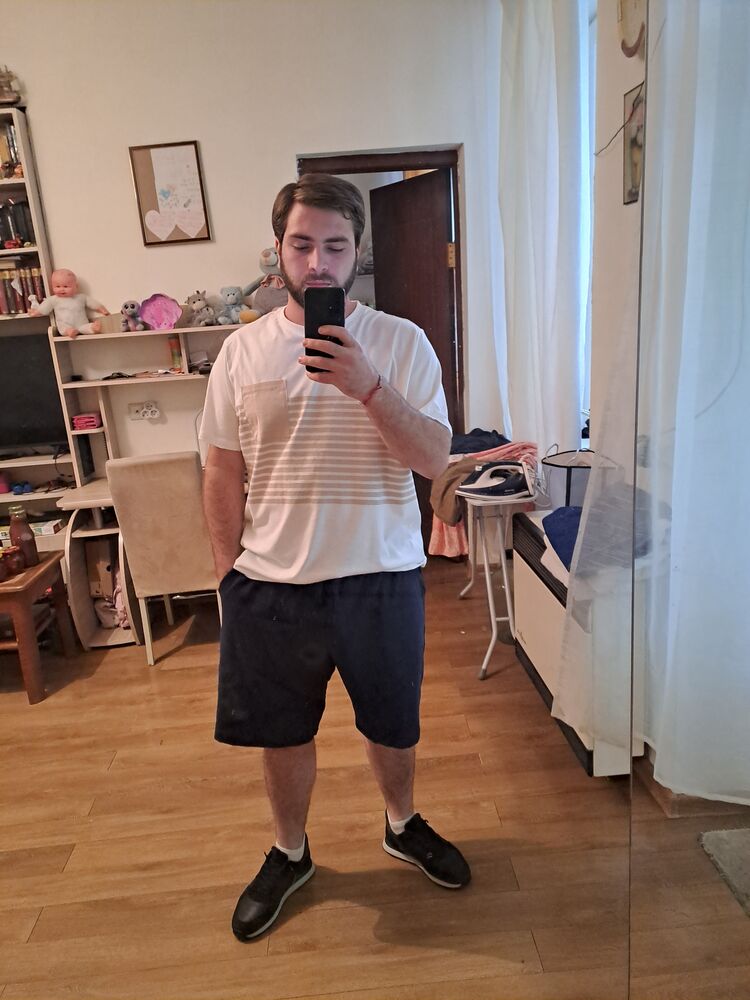  45352579  Giorgi, 29 ,    