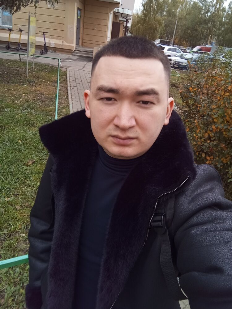  50040789  , 23 ,    