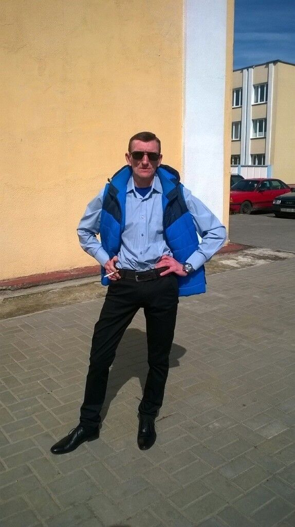  9495219  Witali, 47 ,    