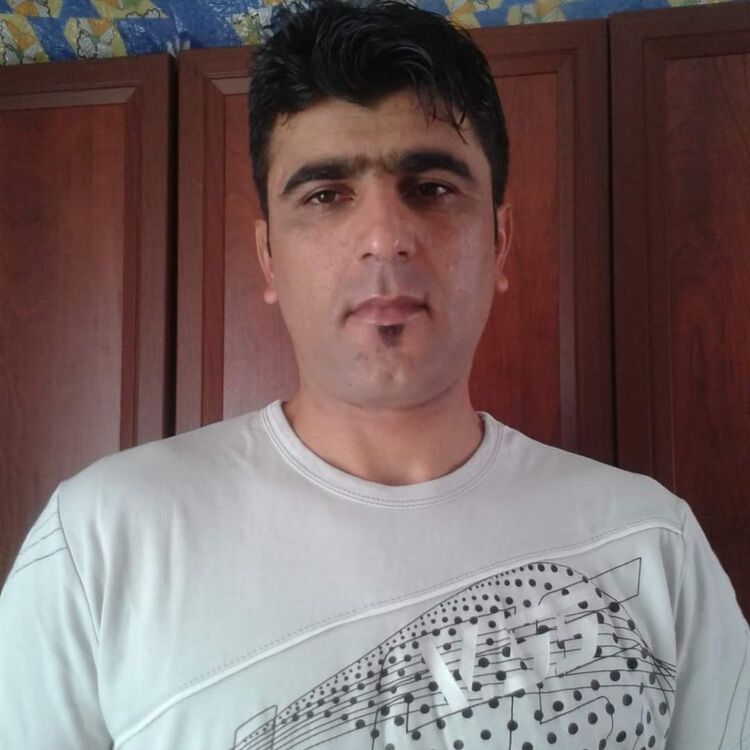  40784669  Zaza, 39 ,    