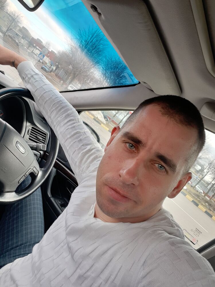  40204689  , 36 ,    