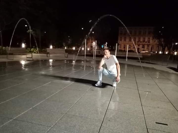  24117039  Vitalii, 34 ,    