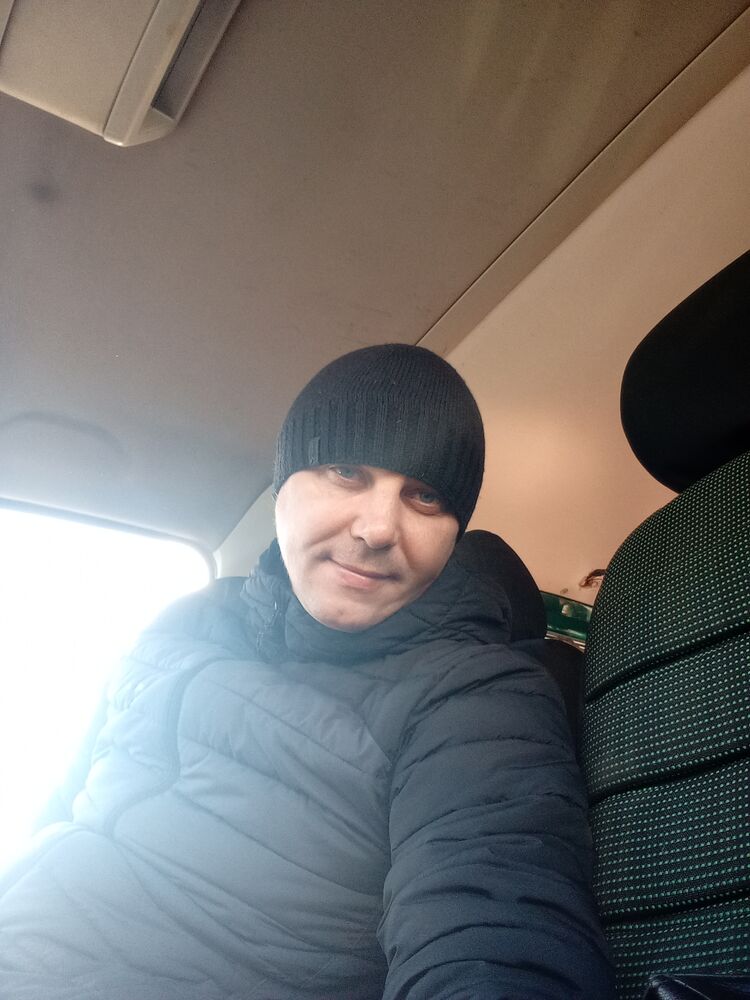  49322599  , 42 ,    