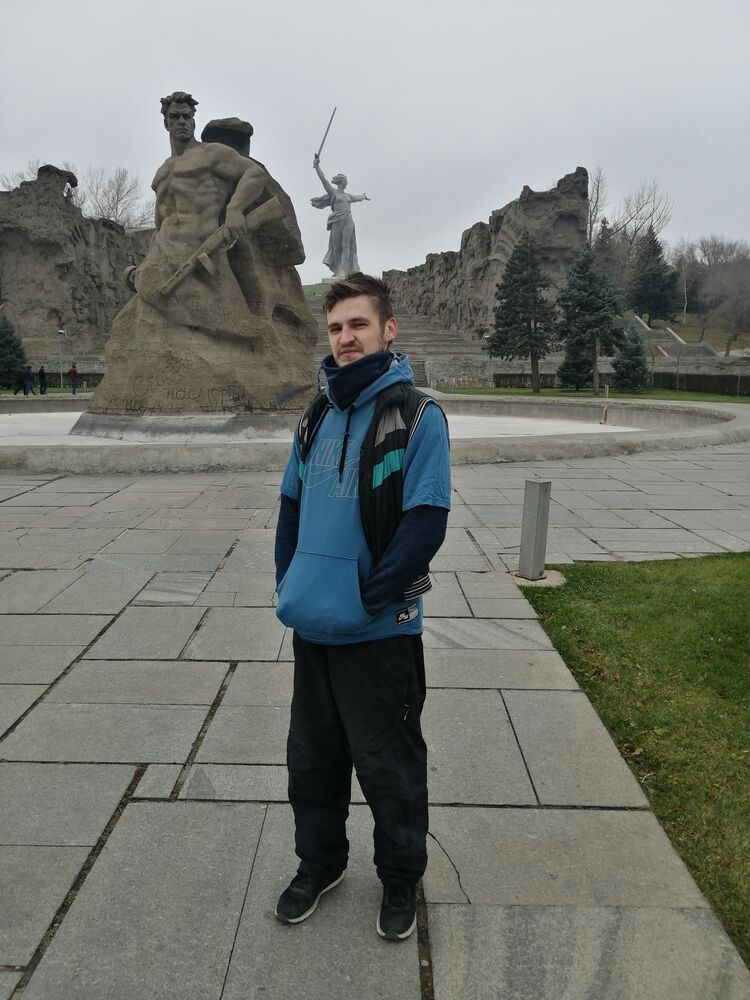 --,   Stanislav, 32 ,   ,   , c 