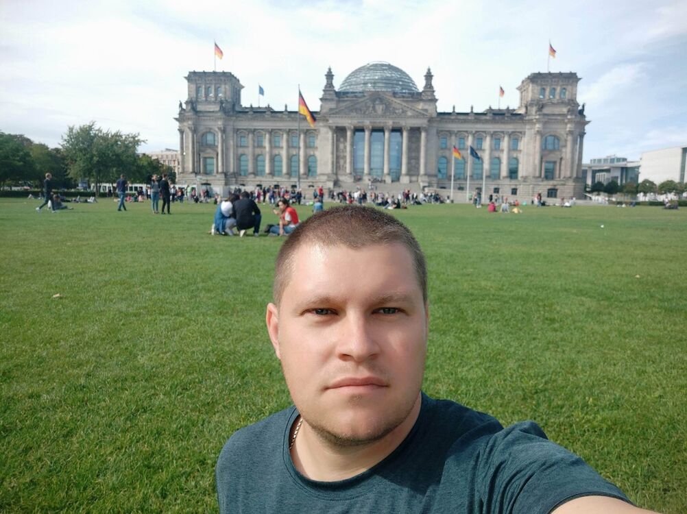  ,   Alecs, 41 ,   , 
