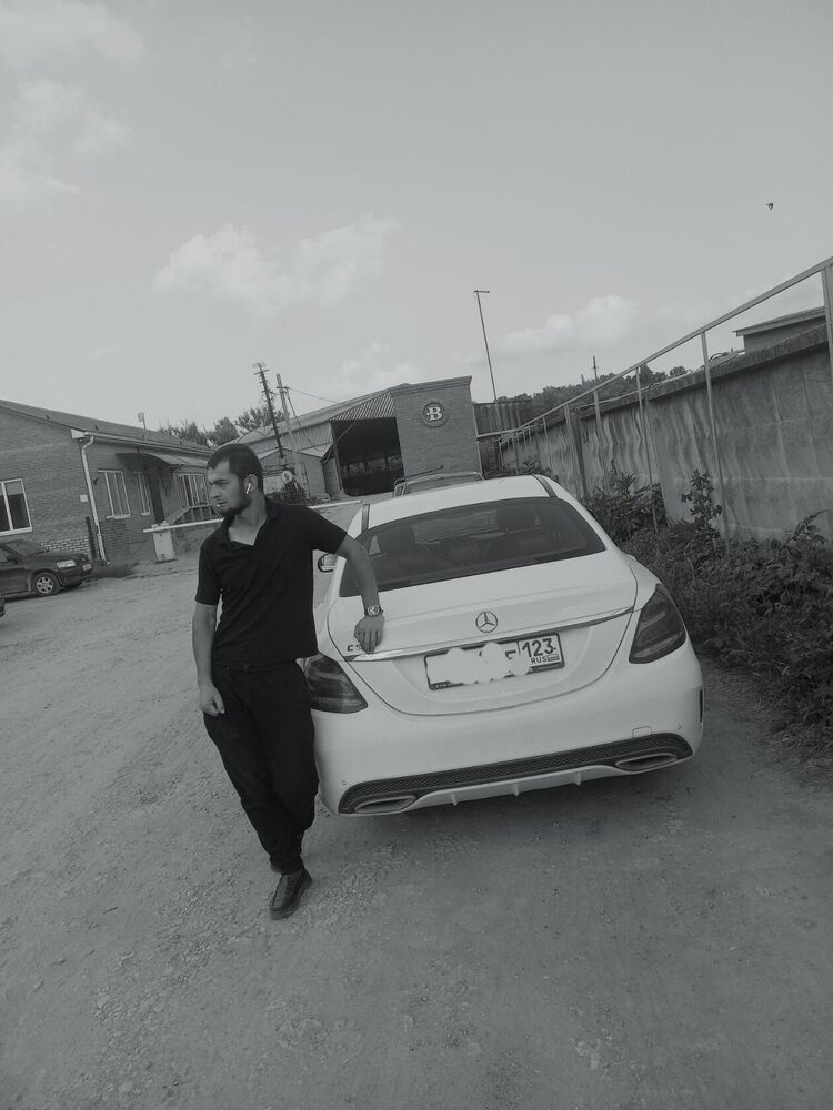  48083529  Hojiahlidin, 21 ,    
