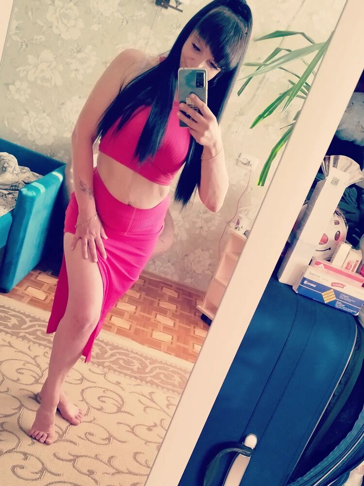  52611329  Lana, 40 ,    