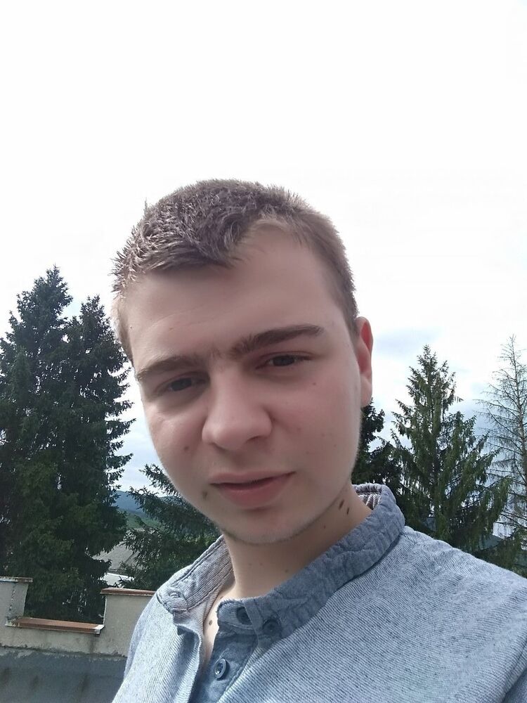  13220579  , 26 ,    