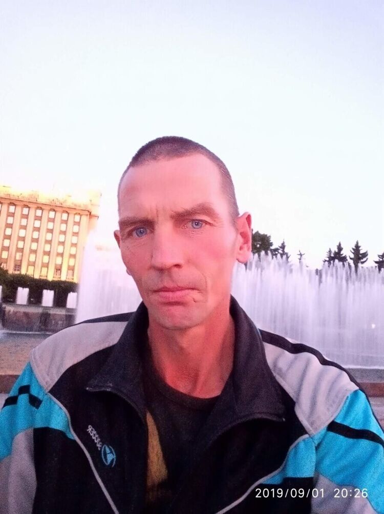  51509509  Alexander, 49 ,    -