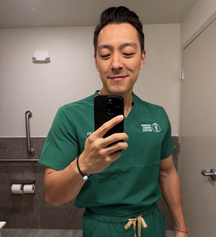  53633169  Dr Vladimir, 48 ,    