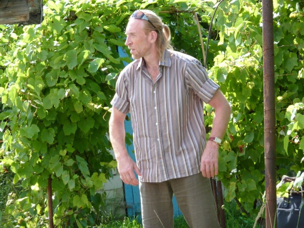  ,   Leonid, 57 ,   ,   , c , 