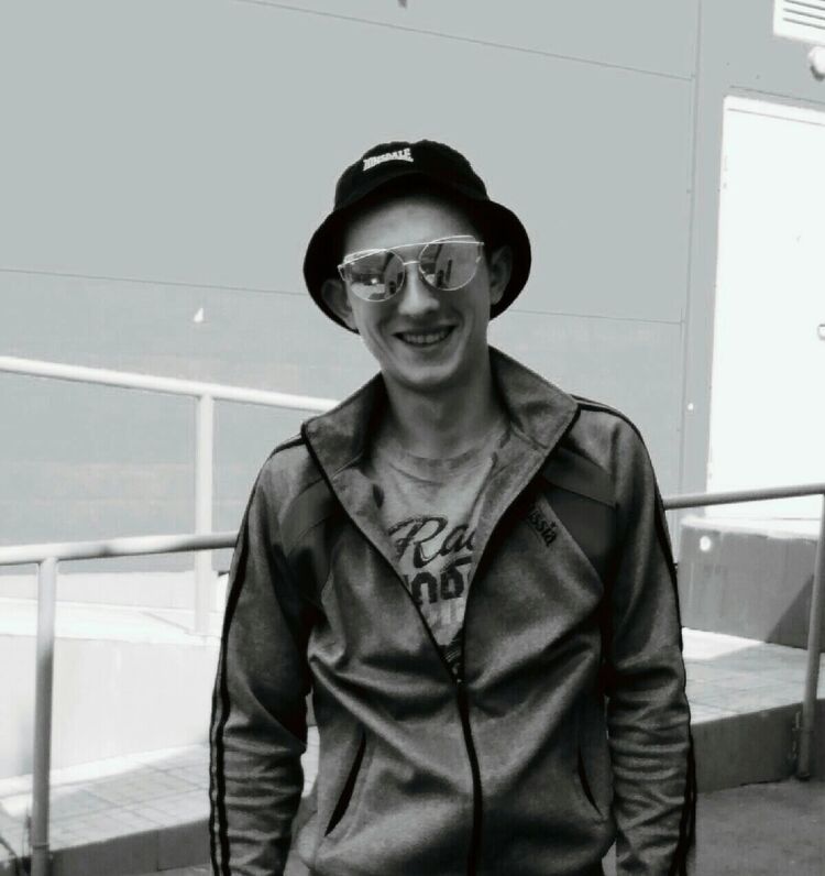  53871329  , 28 ,    -