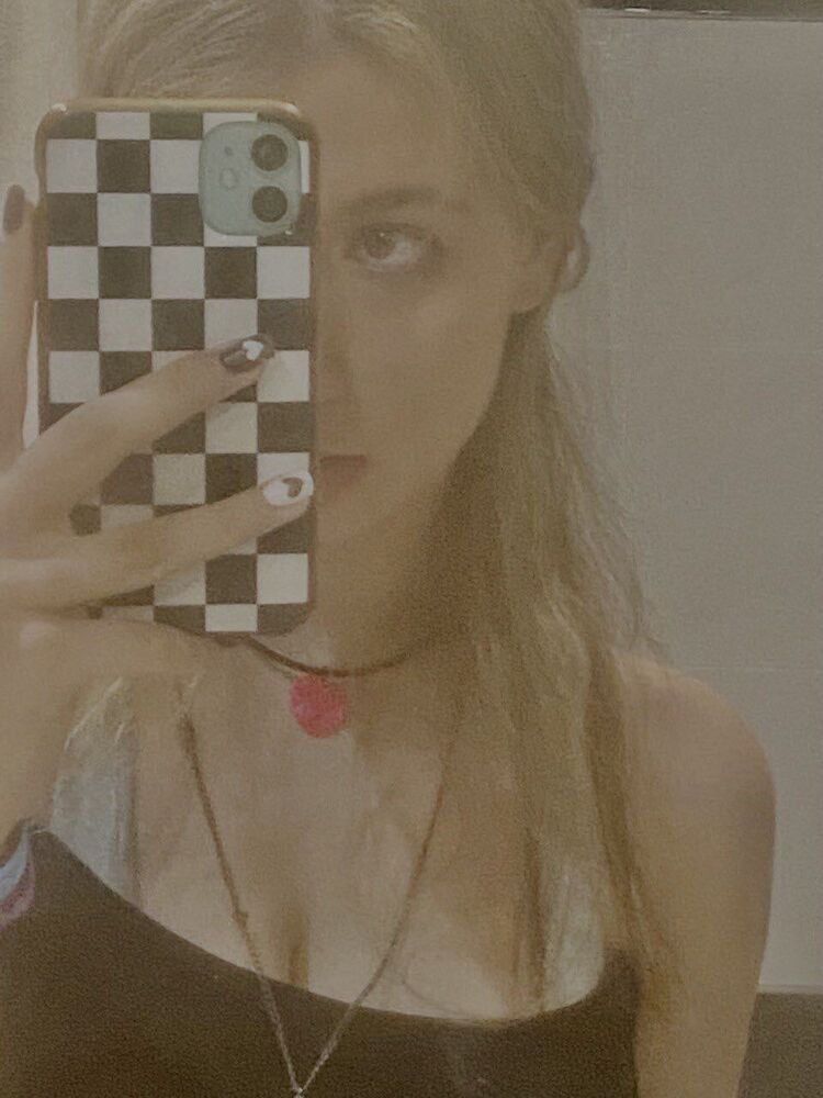  44539749  , 21 ,    