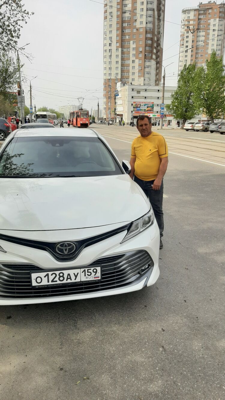  51707729  Armen, 51 ,    