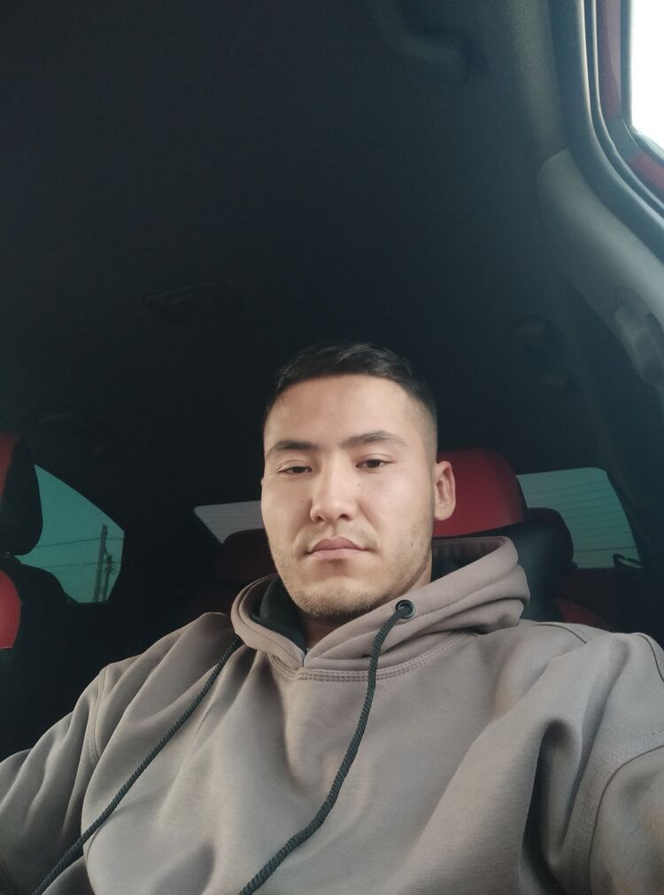  37830509  Ahliyorjon, 24 ,    