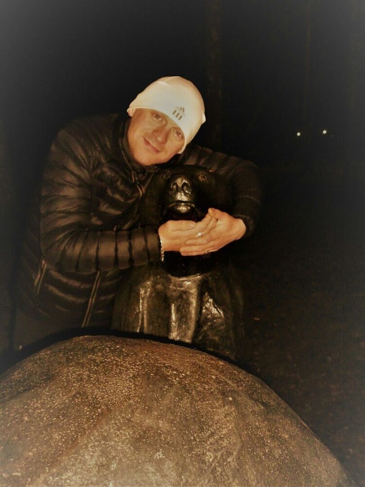  18806339  , 35 ,    