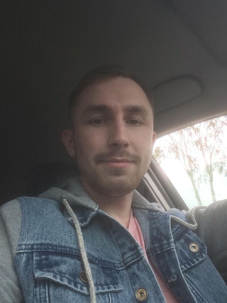 ���� 52938199 ������� Den, 32 ����, ���� ���������� � ����������