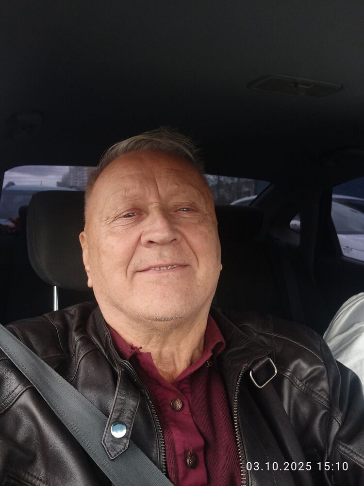  53923409  Sergei, 70 ,    