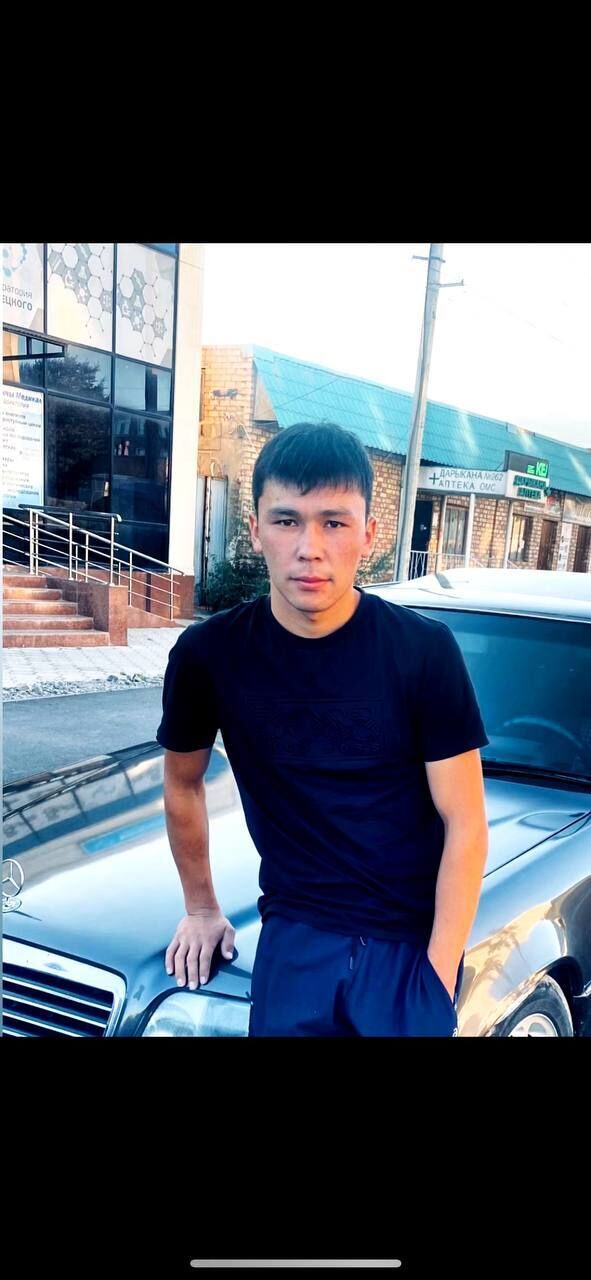  ,   Bek, 21 ,   ,   