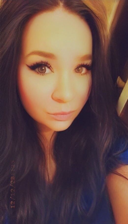  40364539  Queen, 31 ,    
