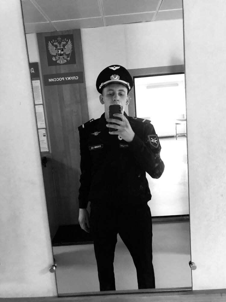  40704209  , 23 ,    