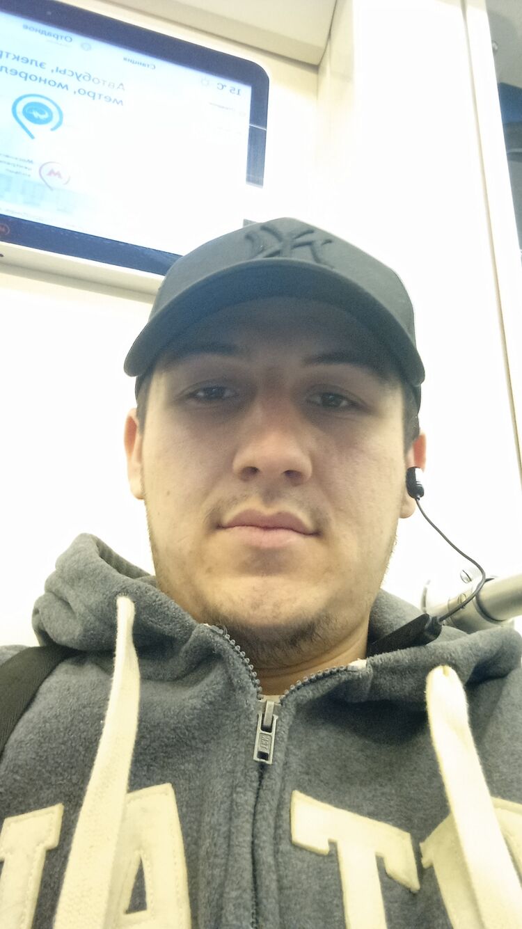  31139489  Azamat, 24 ,    