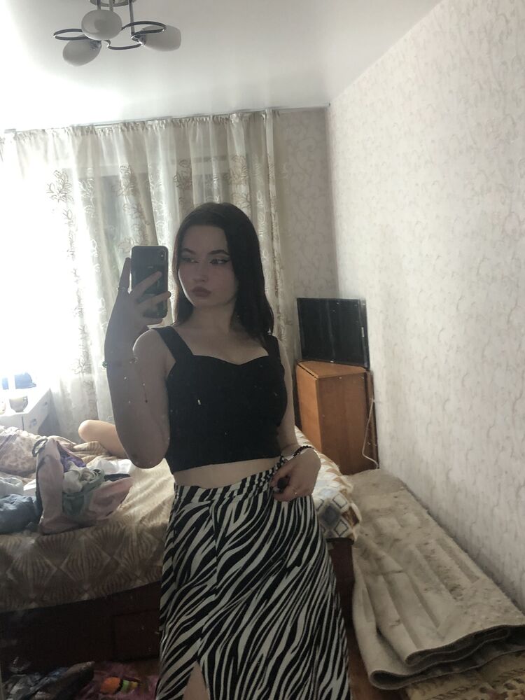  37353849  , 21 ,    
