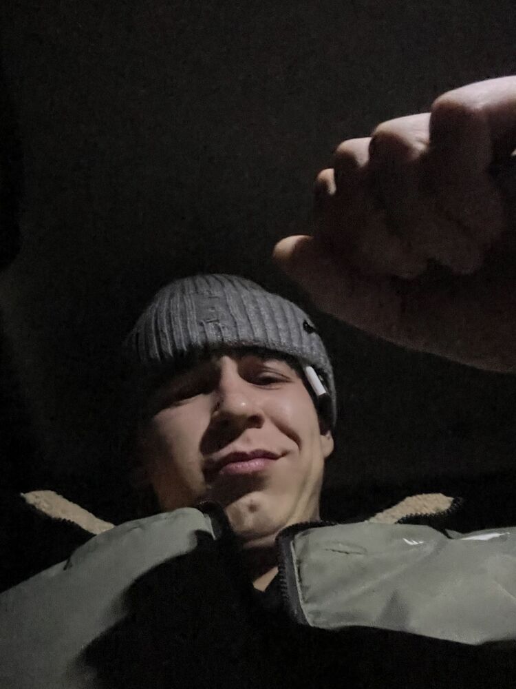  48818749  Ruslan, 21 ,    