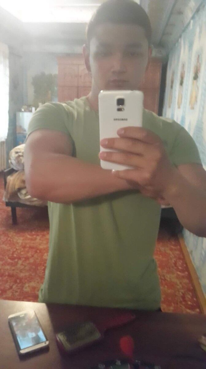  ,   Migel, 27 ,   