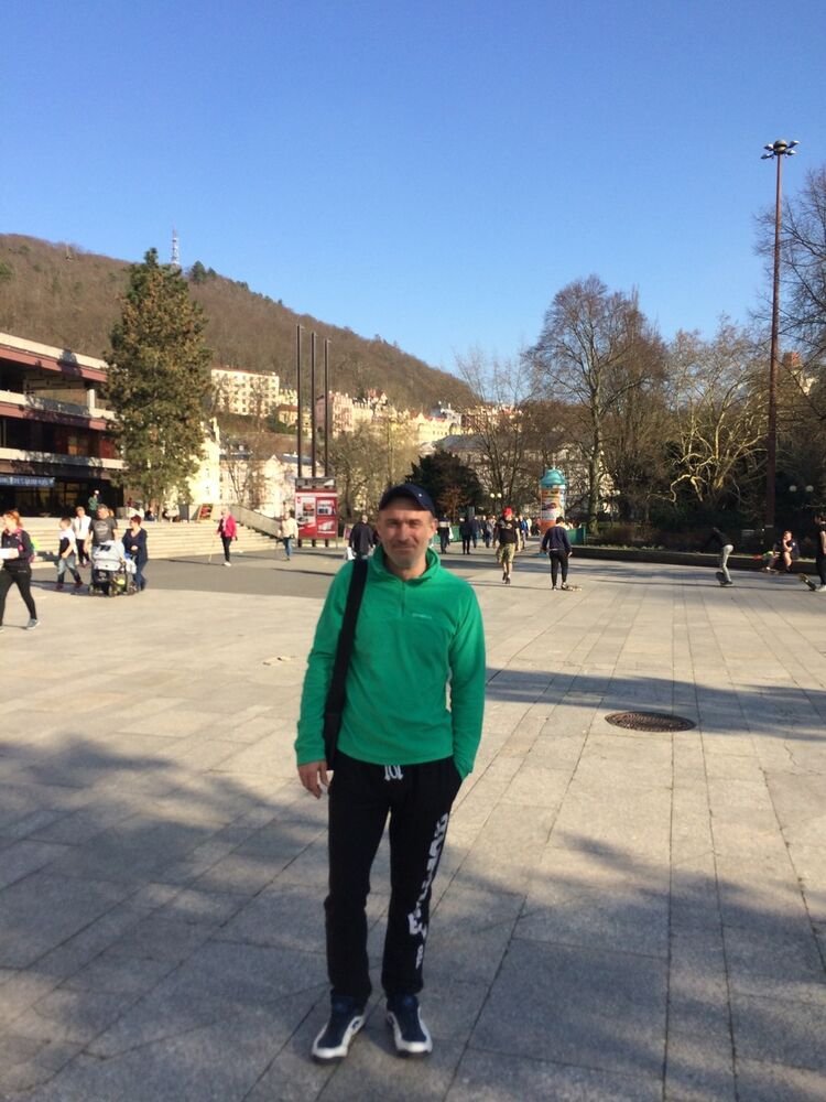  ,   Sasha, 52 ,   ,   , c 