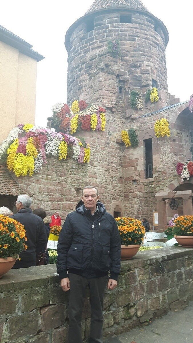  11332139  Anton, 67 ,    