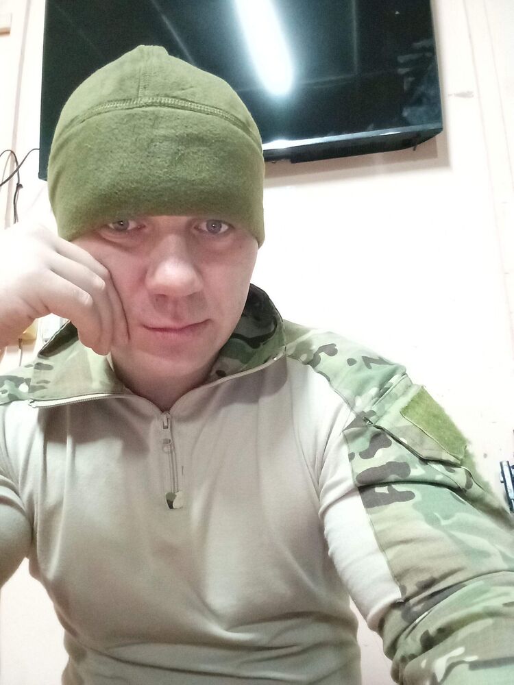  48096039  Anatoly, 35 ,    