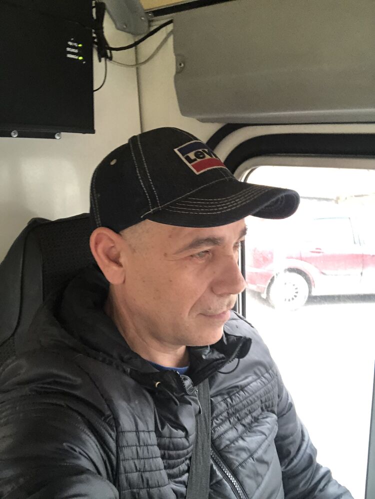  42050679  , 49 ,    
