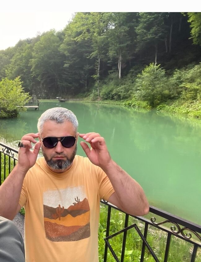  ,   Muslim, 37 ,   ,   